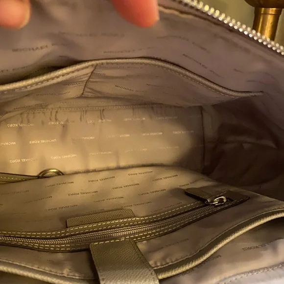 Michael Kors Tote Bag - Sale Price includes free shipping! - Picture 7 of 15